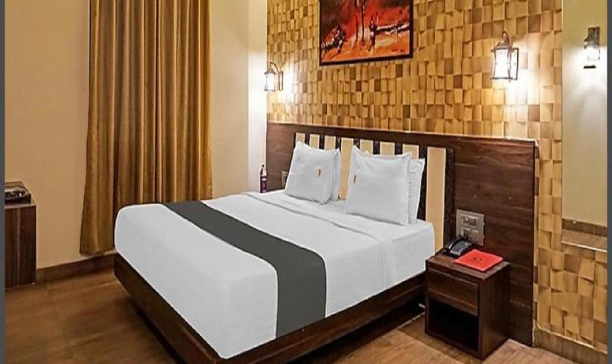 Hotel Omkar Executive Yerandwane Zewnętrze zdjęcie