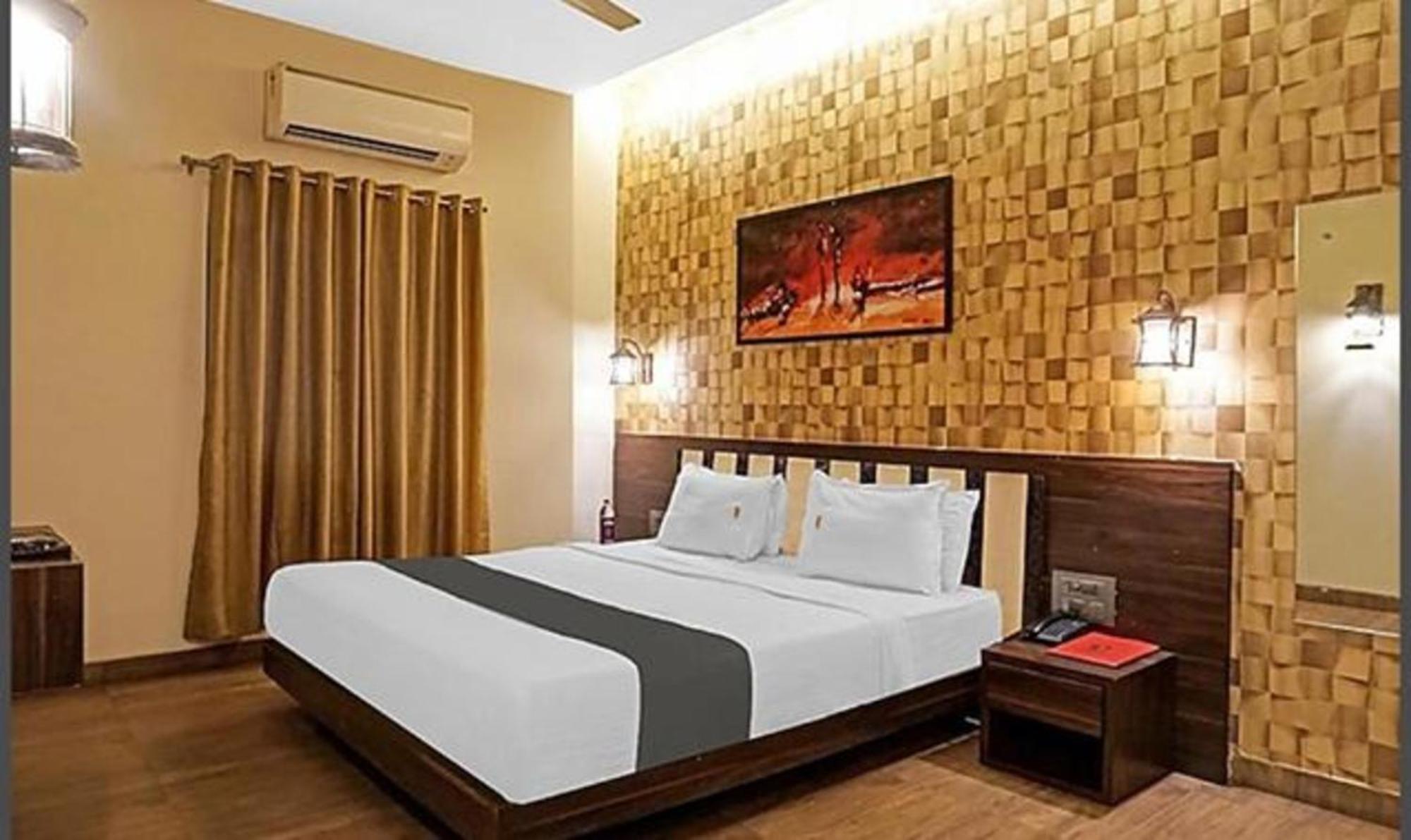 Hotel Omkar Executive Yerandwane Zewnętrze zdjęcie