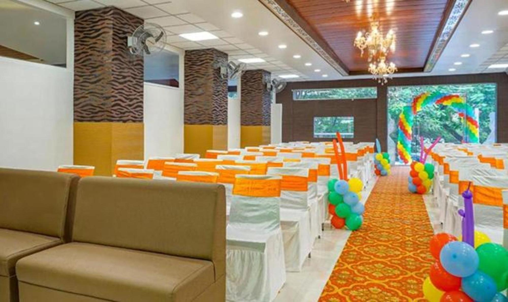 Hotel Omkar Executive Yerandwane Zewnętrze zdjęcie